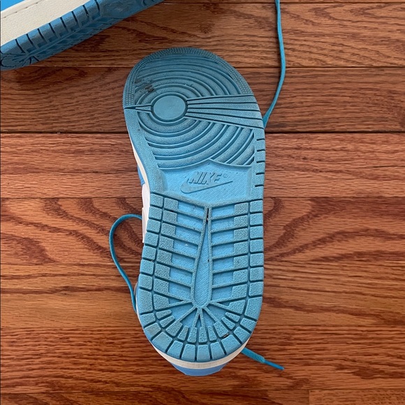 Nike Light Blue Jordan’s - Picture 5 of 13